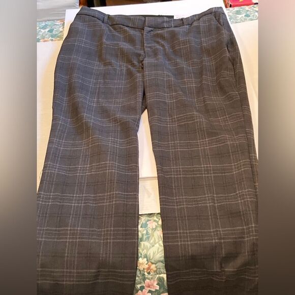 Nine West Mid Rise Barely Bootcut Pants Women’s 16 Gray Plaid Sculpting NEW - Picture 1 of 13